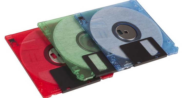 Os disquetes de 3 ½" polegadas não são mais utilizados devido à sua capacidade limitada