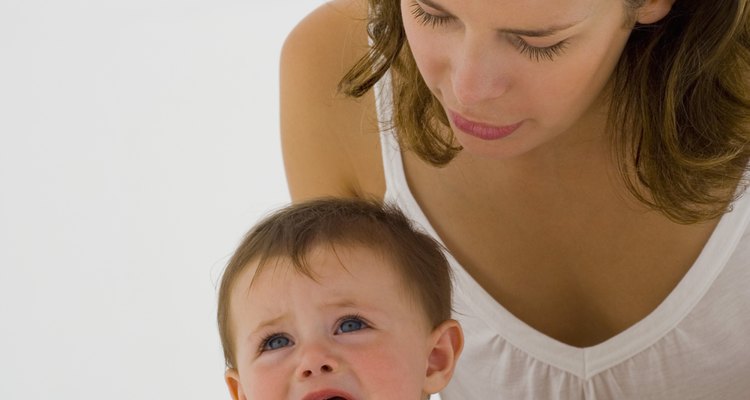 El proceso de dentición puede ser doloroso tanto para el bebé como para la mamá.