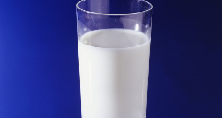 Glass of milk, (Close-up)