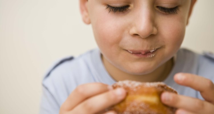 Store doughnuts in plastic, foil, plastic bags or airtight containers.