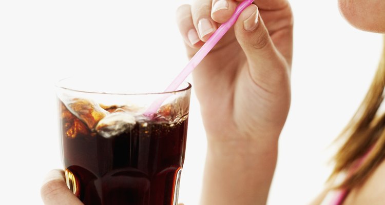 Con una fuerte confianza en sí mismo, tu hijo adolescente puede mantener el control sobre sus bebidas.
