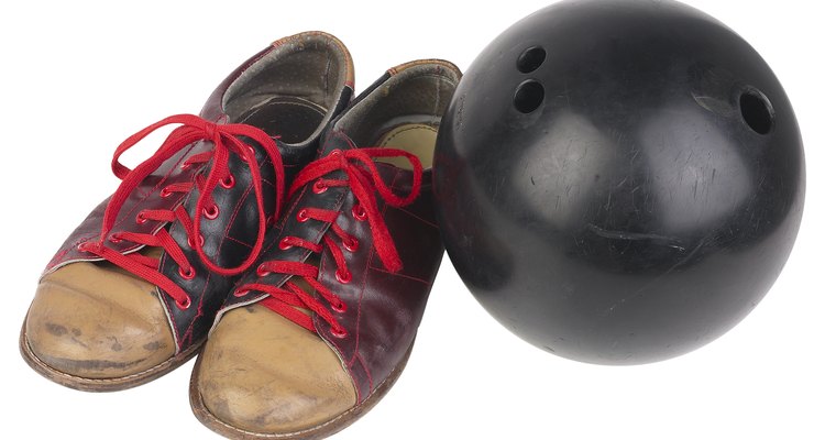 A bowling ball costume can be put together in minutes with the right materials.