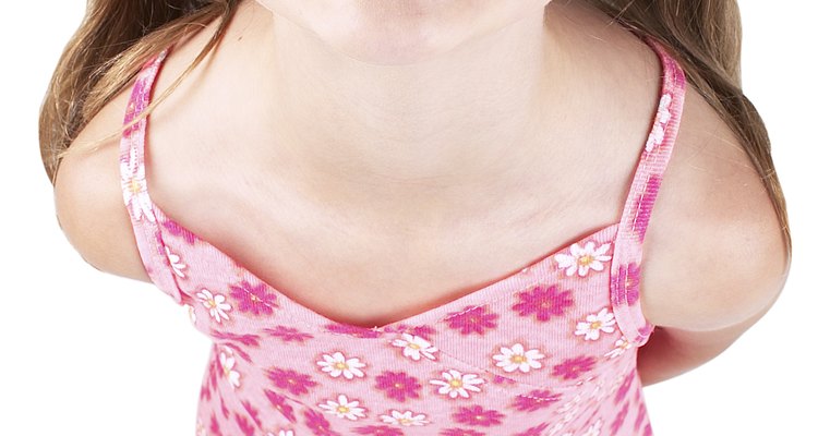 Normalmente las niñas obtienen sus dientes permanentes antes que los varones.