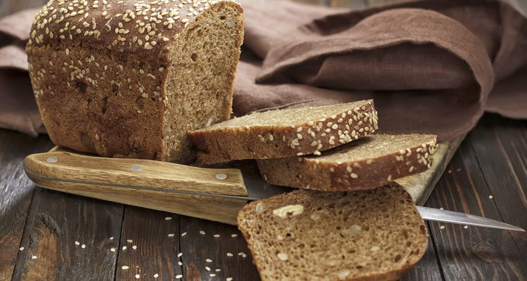 russian-rye-bread-vs-pumpernickel-our-everyday-life