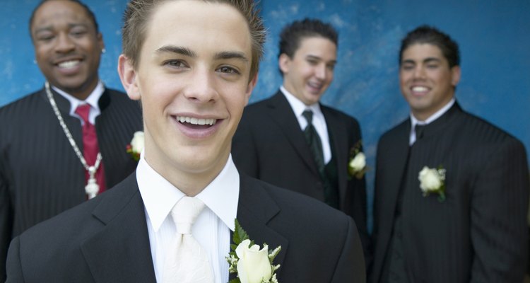 Ideas de trajes para hombre para la fiesta de graduación |