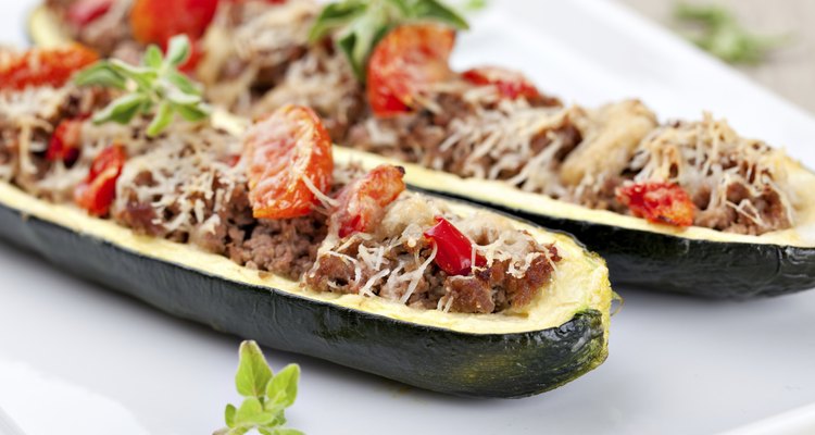 Zucchini halves stuffed with minced meat