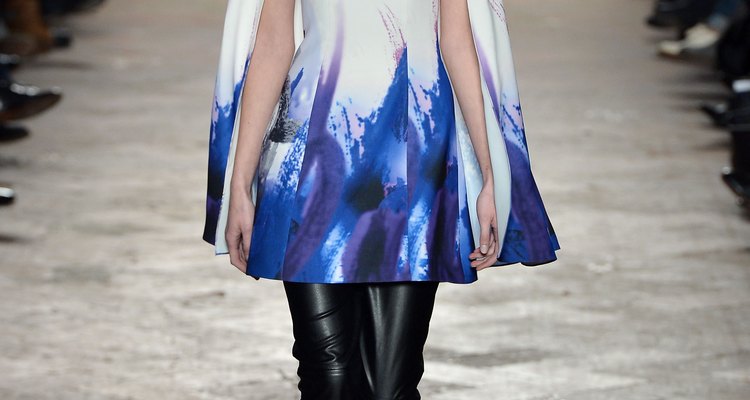 Los diseños de Wang Peiyi estuvieron en la pasarela de la Semana de la Moda de Milán de Otoño/Invierno 2013-2014.