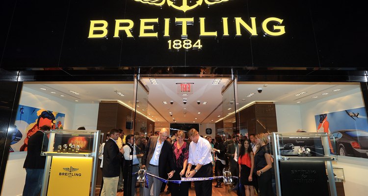 Inauguración de un nuevo local de Breitling.