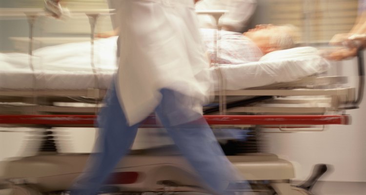 Em qualquer caso de envenenamento, um hospital deve ser procurado imediatamente