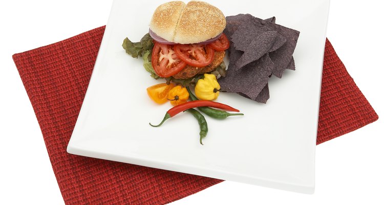 Las hamburguesas de frijoles pueden ser adaptadas para varios perfiles de sabor.