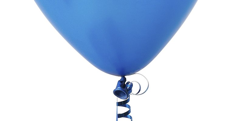 Make a plaster balloon using craft materials.