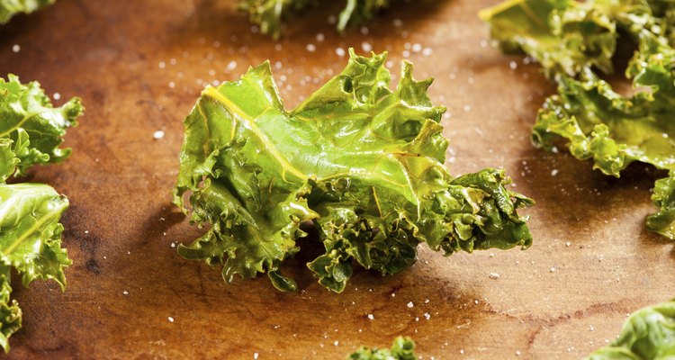Homemade Organic Green Kale Chips