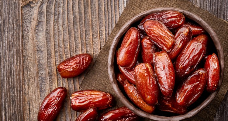 Bowl of dried dates