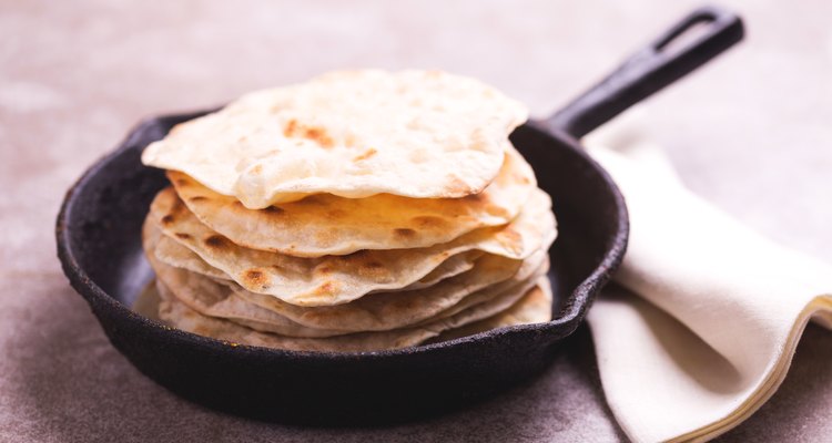 Indian flatbread chapati, green onion.