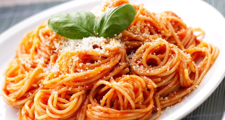 Spaghetti with tomato sauce