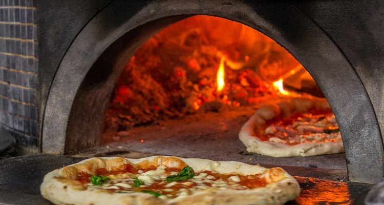 pizza oven in Napoli