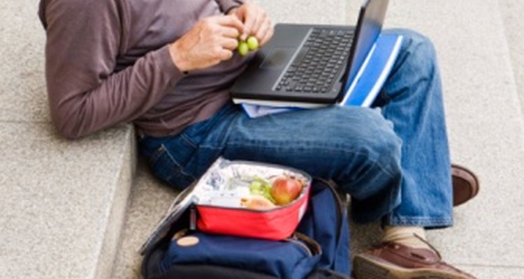 remove backpack smell pee cat getty jupiterimages bananastock