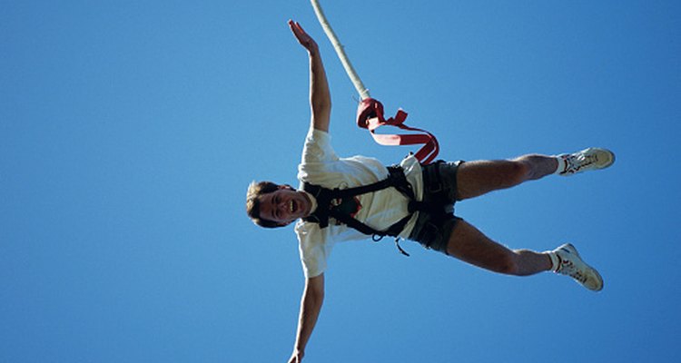 Si estás buscando emoción, intenta saltar del bungee en Miami, Florida.