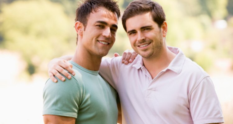 Las parejas del mismo sexo pueden proveer hogares estables para los chicos adoptados.