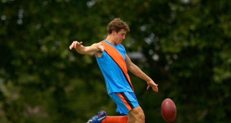 Muchos adolescentes tienen pasatiempos, incluyendo una variedad de deportes.