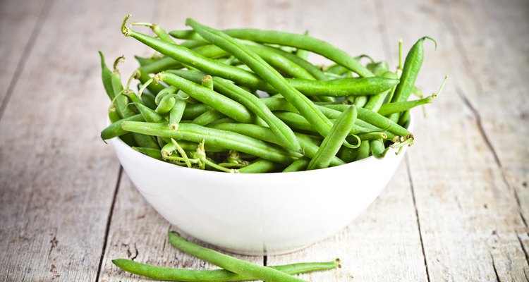 green string beans in a bowl