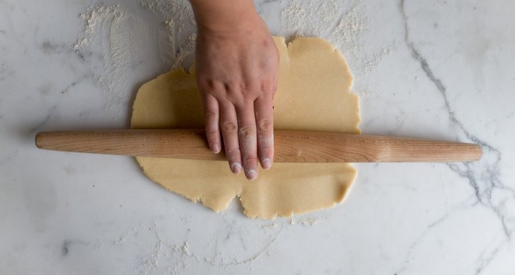 Carefully roll out the dough.