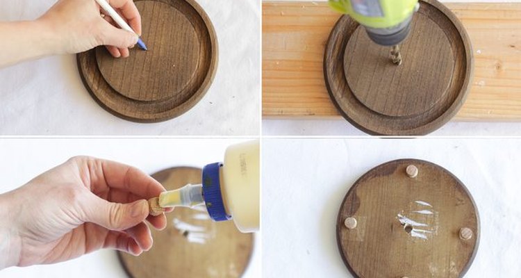 Perfora la base de madera de tu lampara