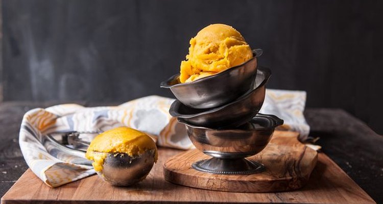 Receta de helado casero de mango.
