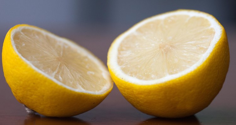 El limón tiene propiedades antioxidantes.