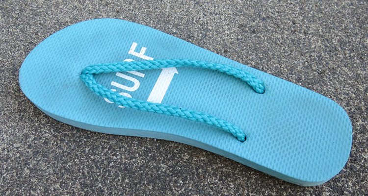How to Fix Thong Sandals | Our Everyday Life