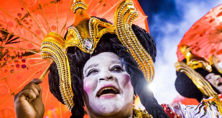 Os desfiles de Carnaval mais marcantes misturam imagem e música