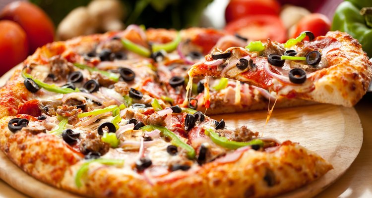 Recorrimos el mundo para encontrar las coberturas de pizza más escandalosas y creativas.