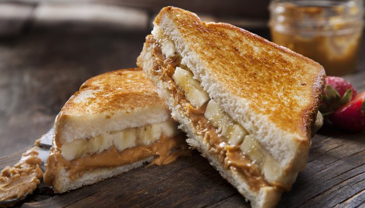 Grilled Peanut Butter and Banana Sandwich