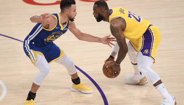 Golden State Warriors v Los Angeles Lakers