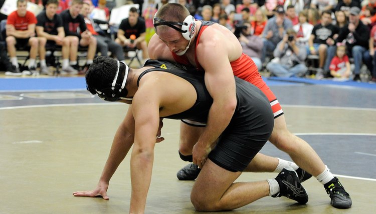 Wrestling Weight Classes: High School Wrestling Weight Class Rules -  SportsRec