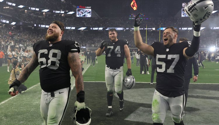 Los Angeles Chargers v Las Vegas Raiders