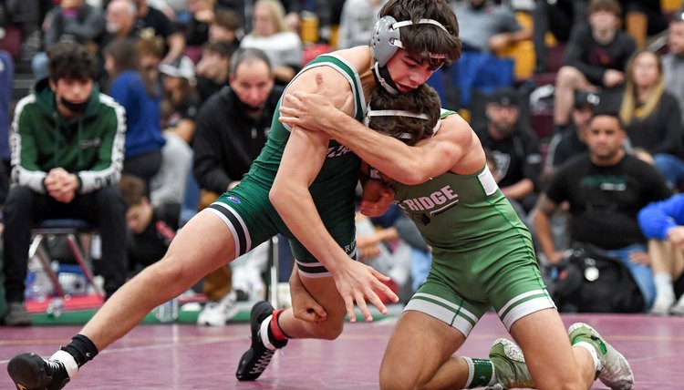 Wrestling Weight Classes: High School Wrestling Weight Class Rules -  SportsRec