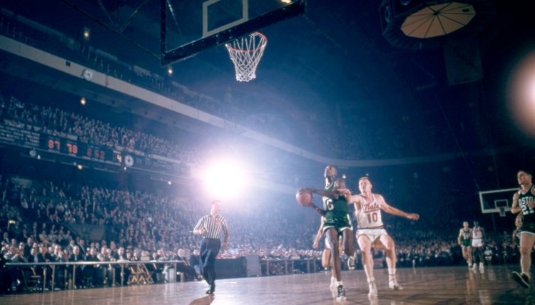 Boston Celtics v Syracuse Natioinals