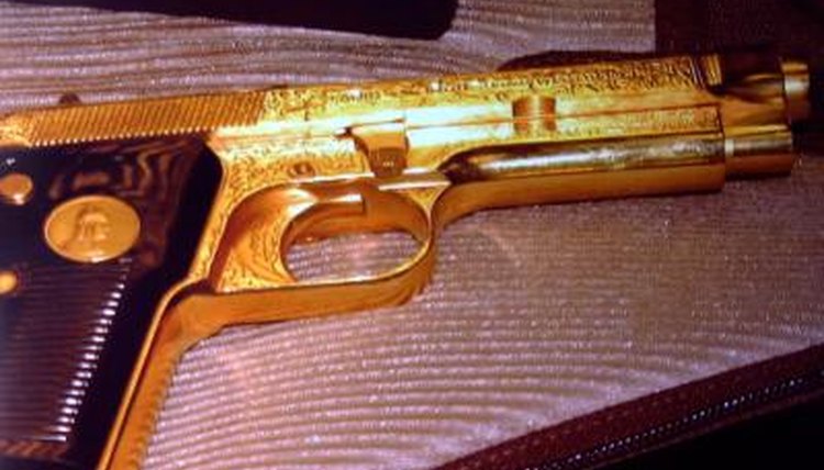 Gold plated gun from Iraq found by airport screeners in Washington D.C.