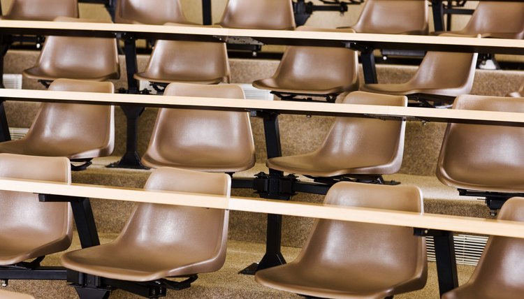 Lecture halls stymie student interaction and cooperation.