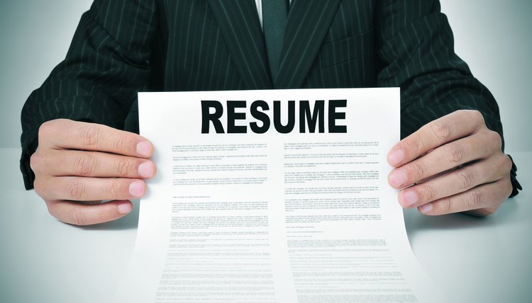 Write good college resume ehow