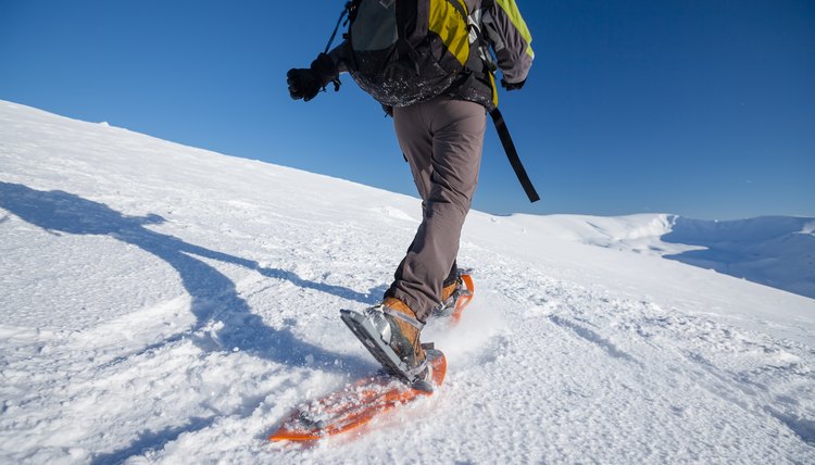 how-to-size-snowshoes-sportsrec