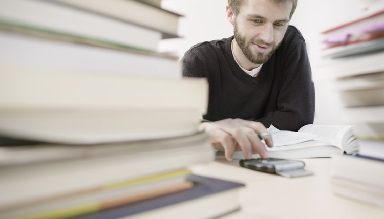 The best accounting programs require coursework in business, finance and mathematics