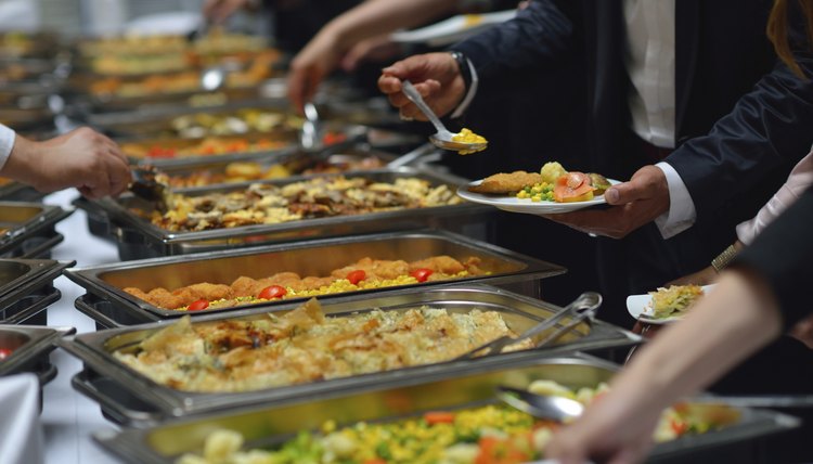 How to Plan a Birthday Buffet Dinner for 40 People | Synonym