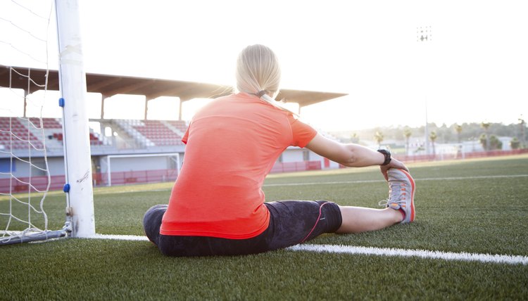 How to Reduce Sore Muscles During Soccer Conditioning