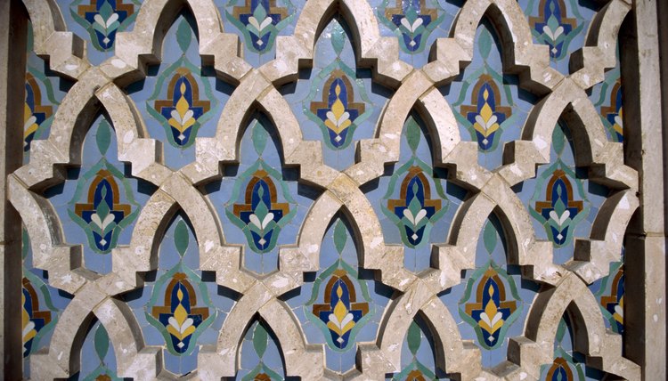 Geometric patterns are a stylistic tendency of Abbasid Era art.