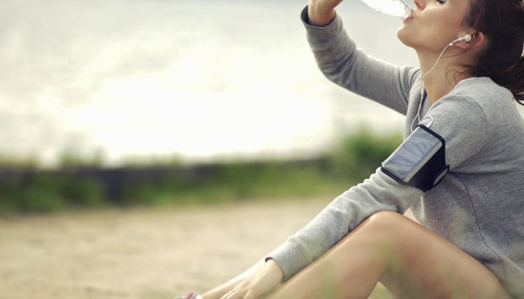 Should an Athlete Drink Cold or Warm Water?