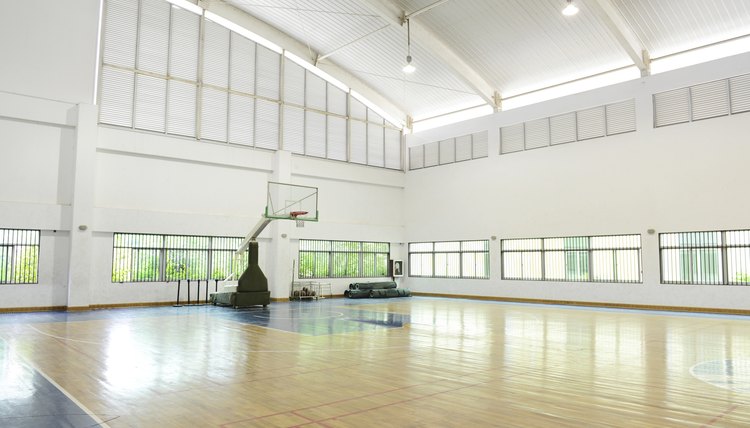 What Is the Difference Between the Frontcourt & the Backcourt in Basketball?