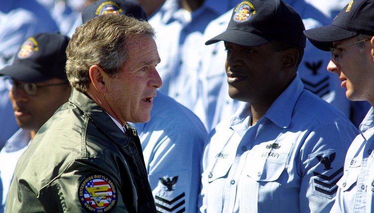 President George W. Bush meeting US navy personal in 2003