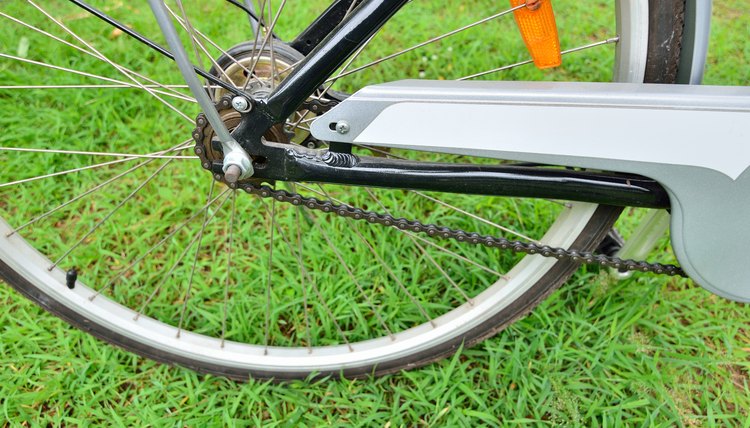 Rear wheel and gear of bicycle in the park